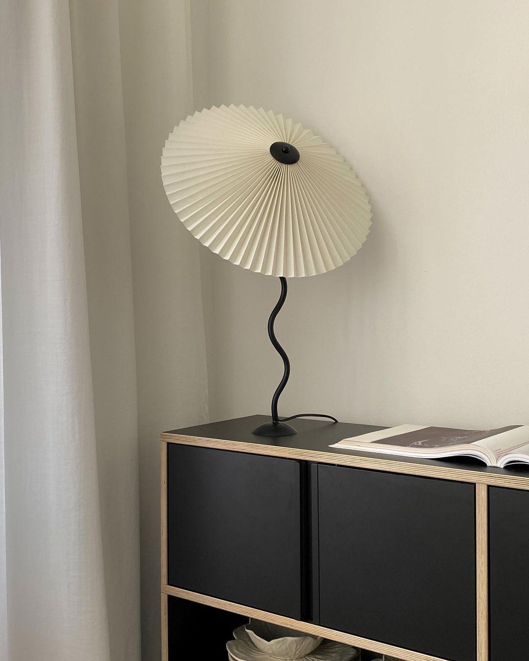 squiggle-table-lamp-anzaz--23