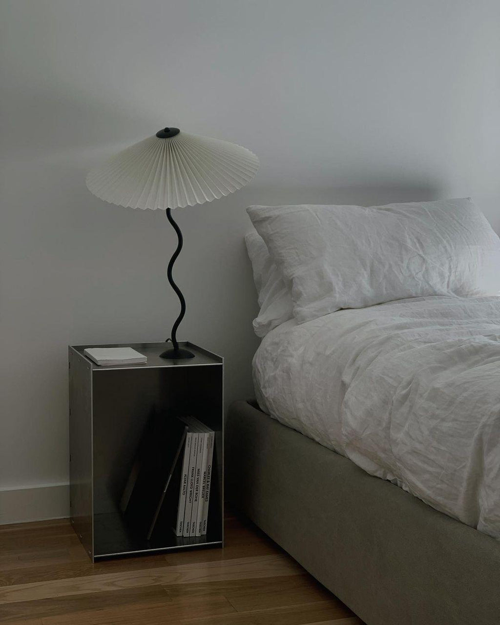 squiggle-table-lamp-anzaz--16