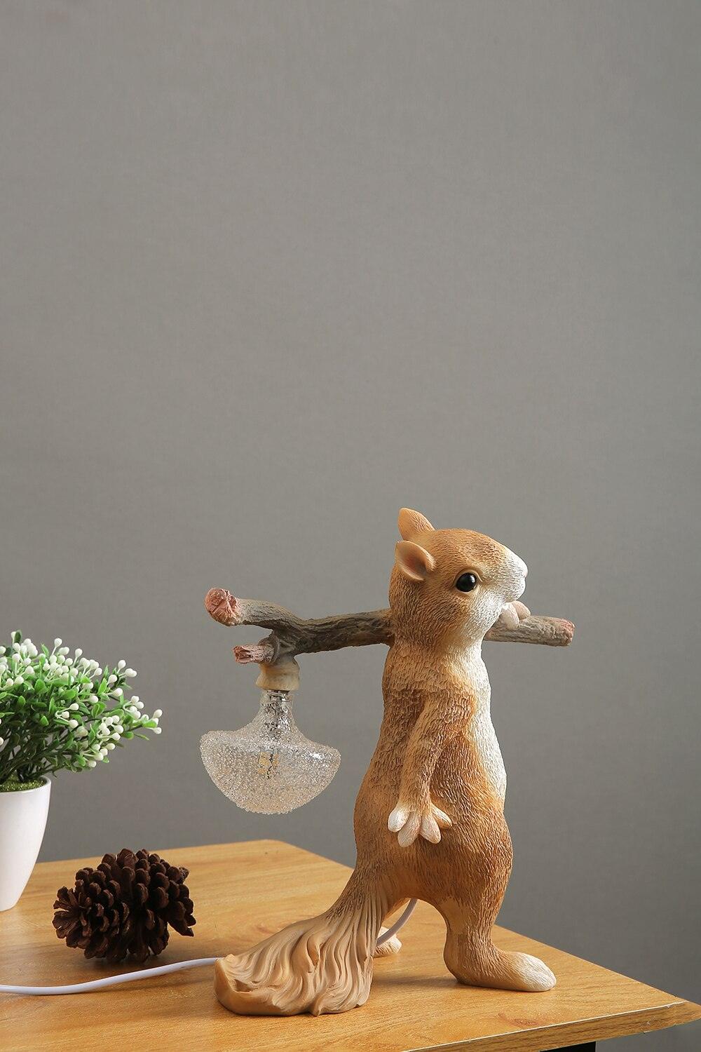 squirrel-table-lamp-anzaz--31