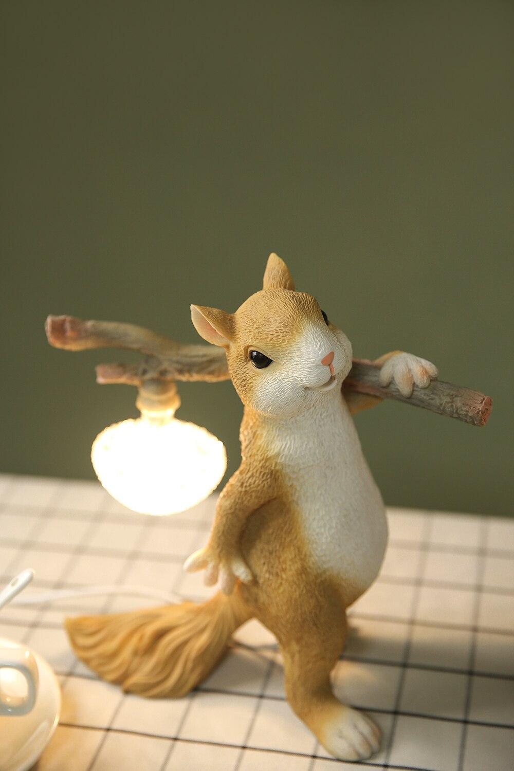 squirrel-table-lamp-anzaz--34