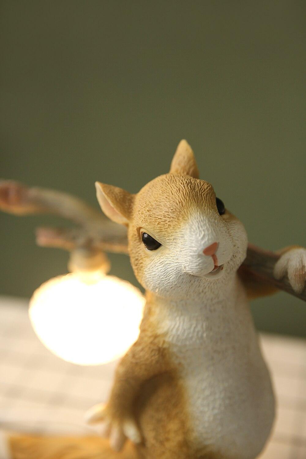 squirrel-table-lamp-anzaz--37