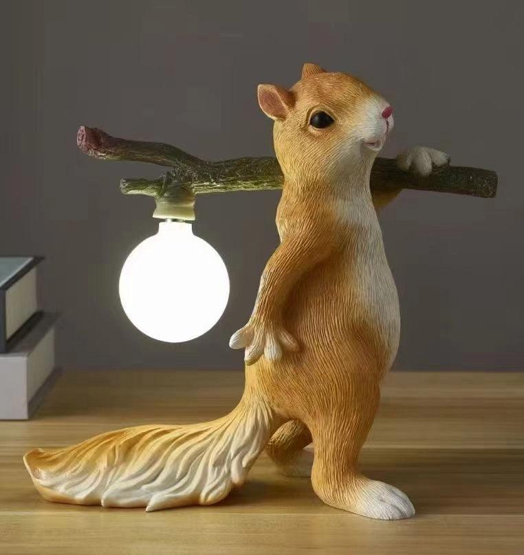 squirrel-table-lamp-anzaz--12