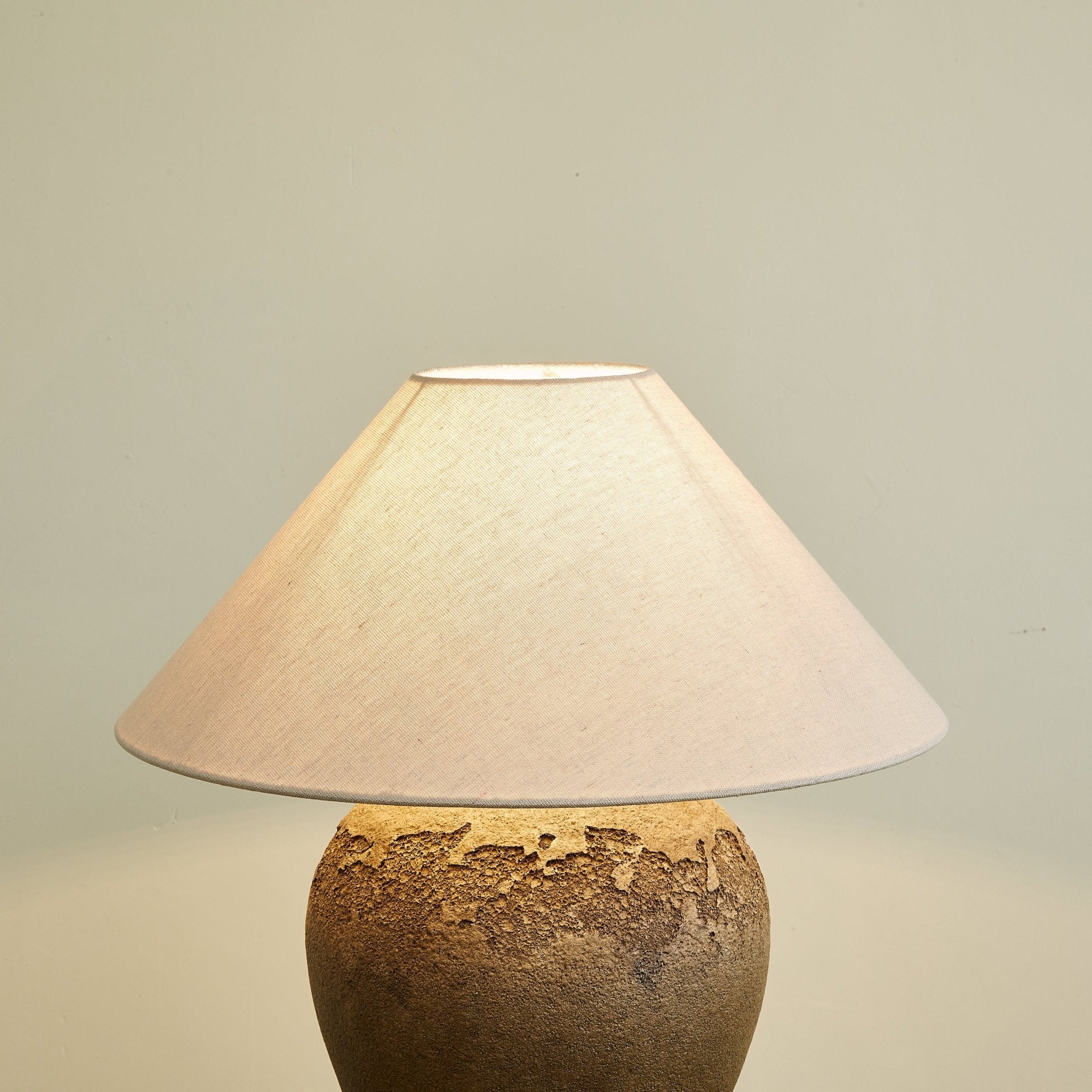 stoneveil-table-lamp-anzaz--12