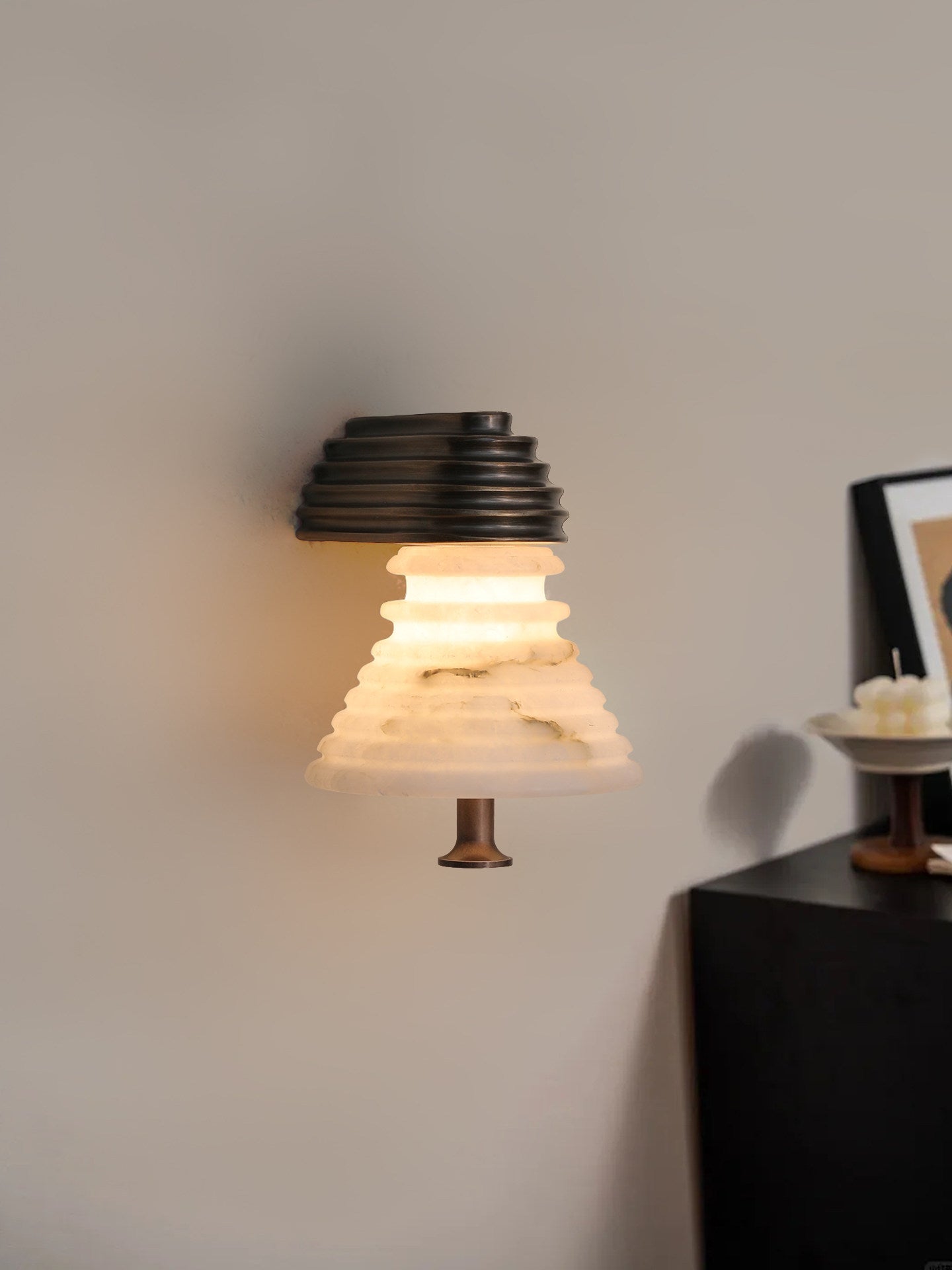 strata-alabaster-wall-lamp-anzaz--3