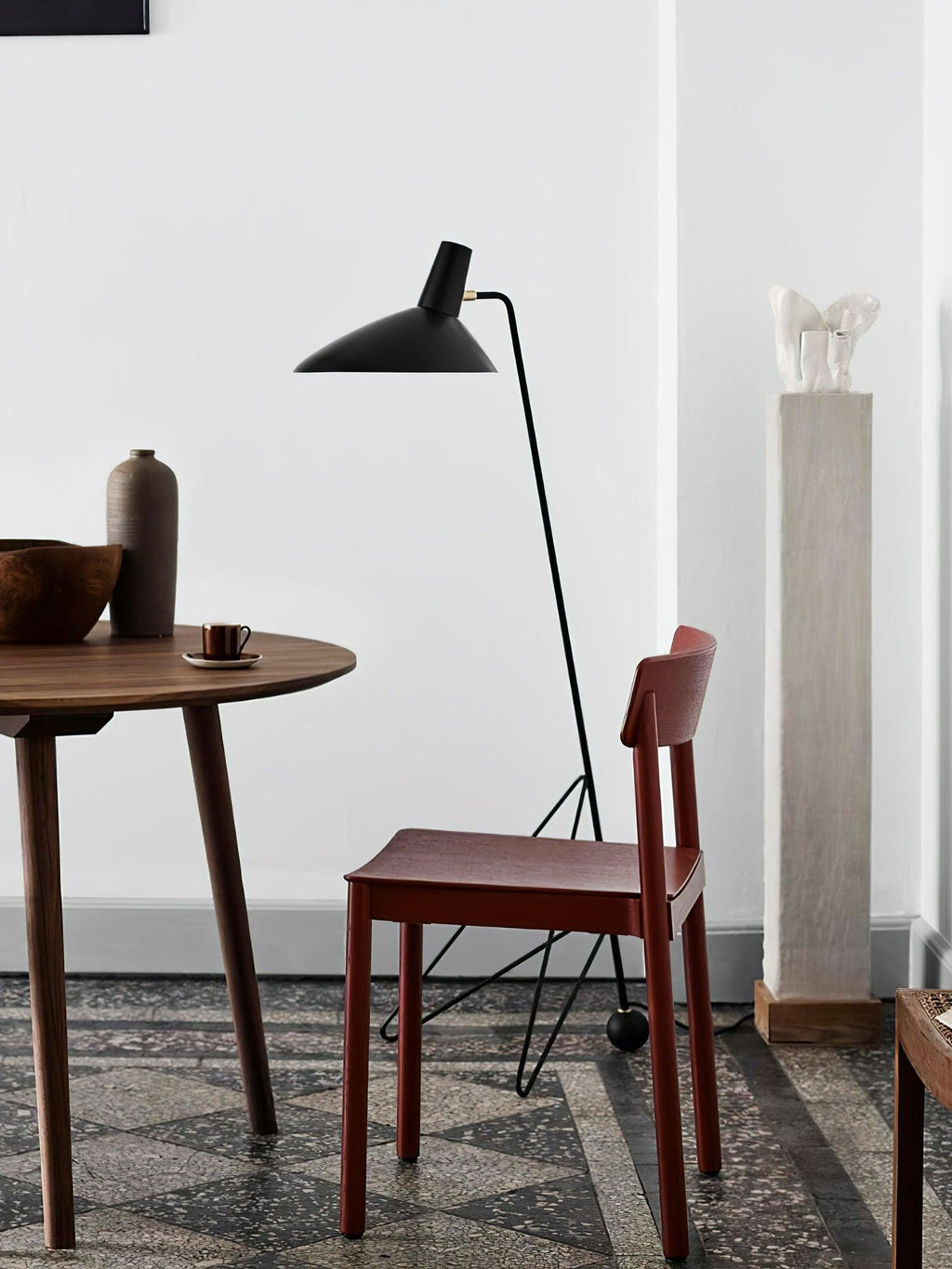 svelte-noir-floor-lamp-anzaz--21