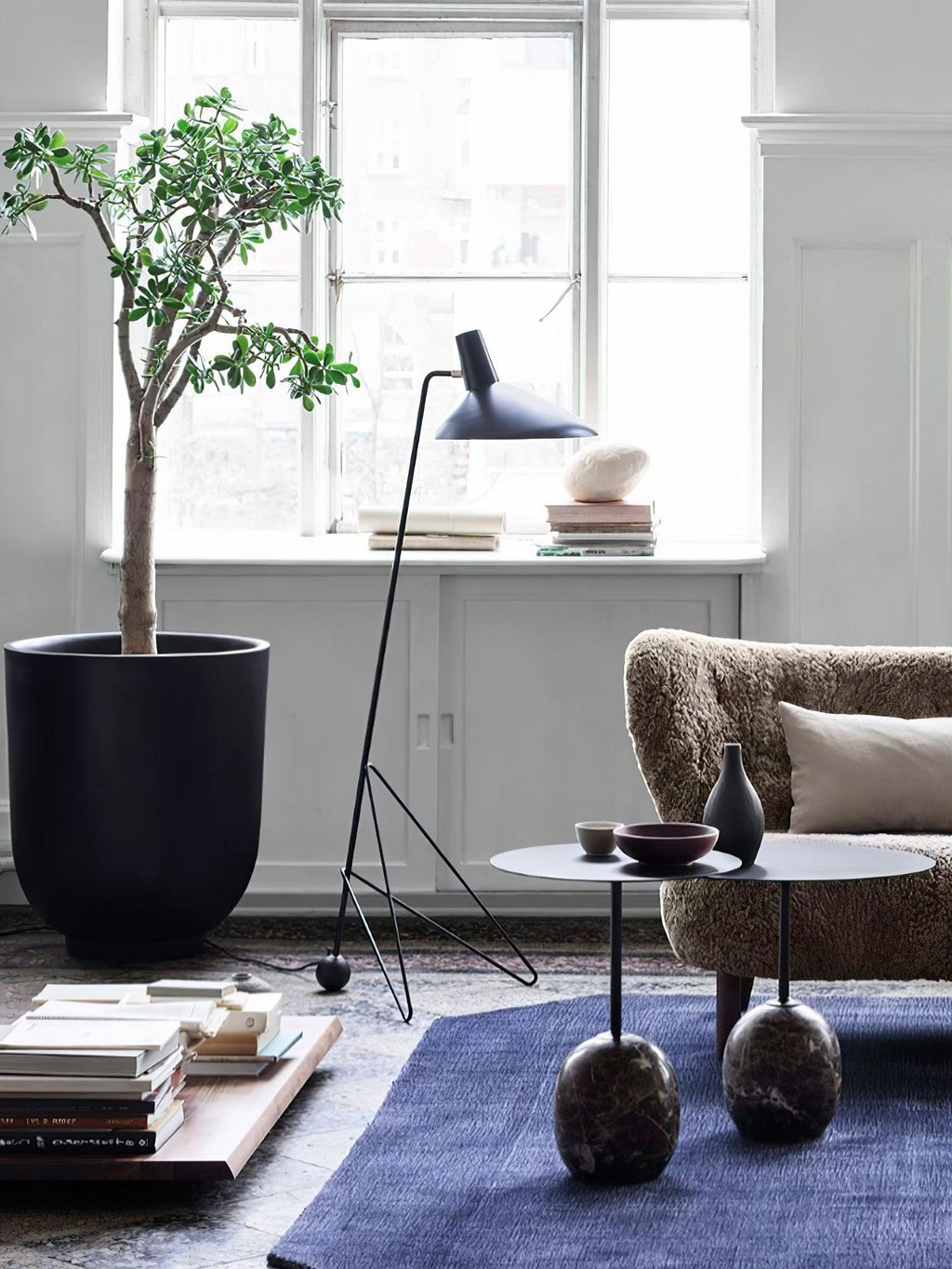svelte-noir-floor-lamp-anzaz--10