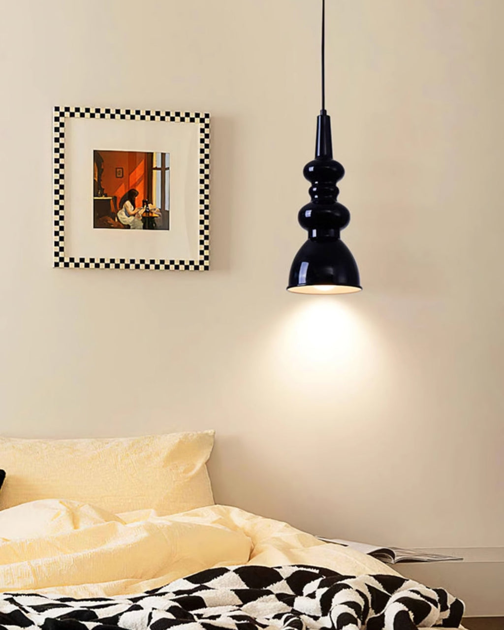 svelte-noir-pendant-light-anzaz--5