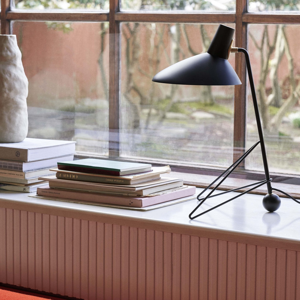 svelte-noir-table-lamp-anzaz-Black-4