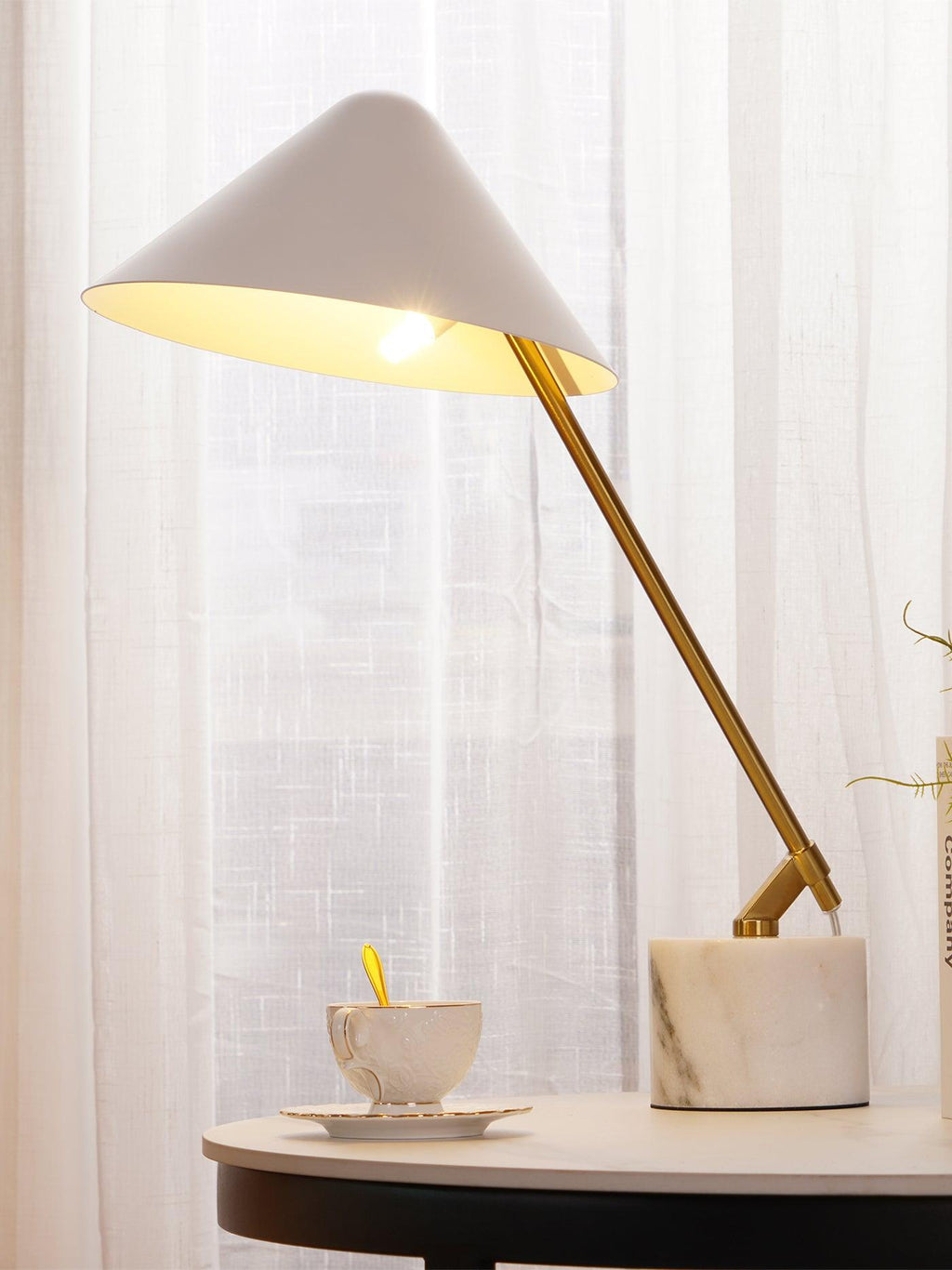 small_hat_table_lamp-anzaz--19