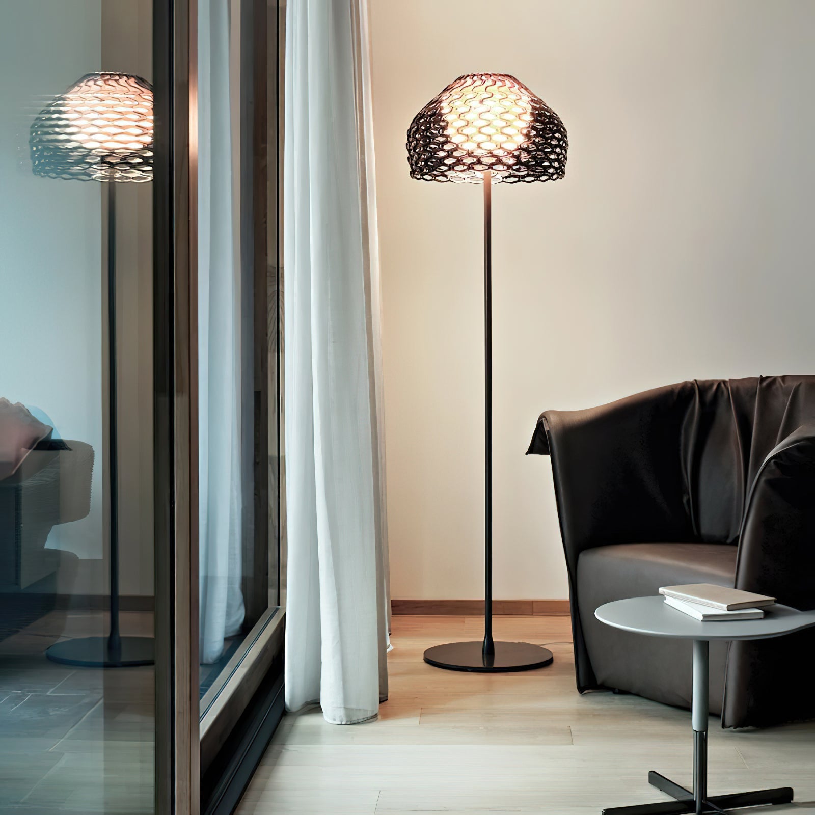 armadillo-floor-lamp-anzaz-White-5