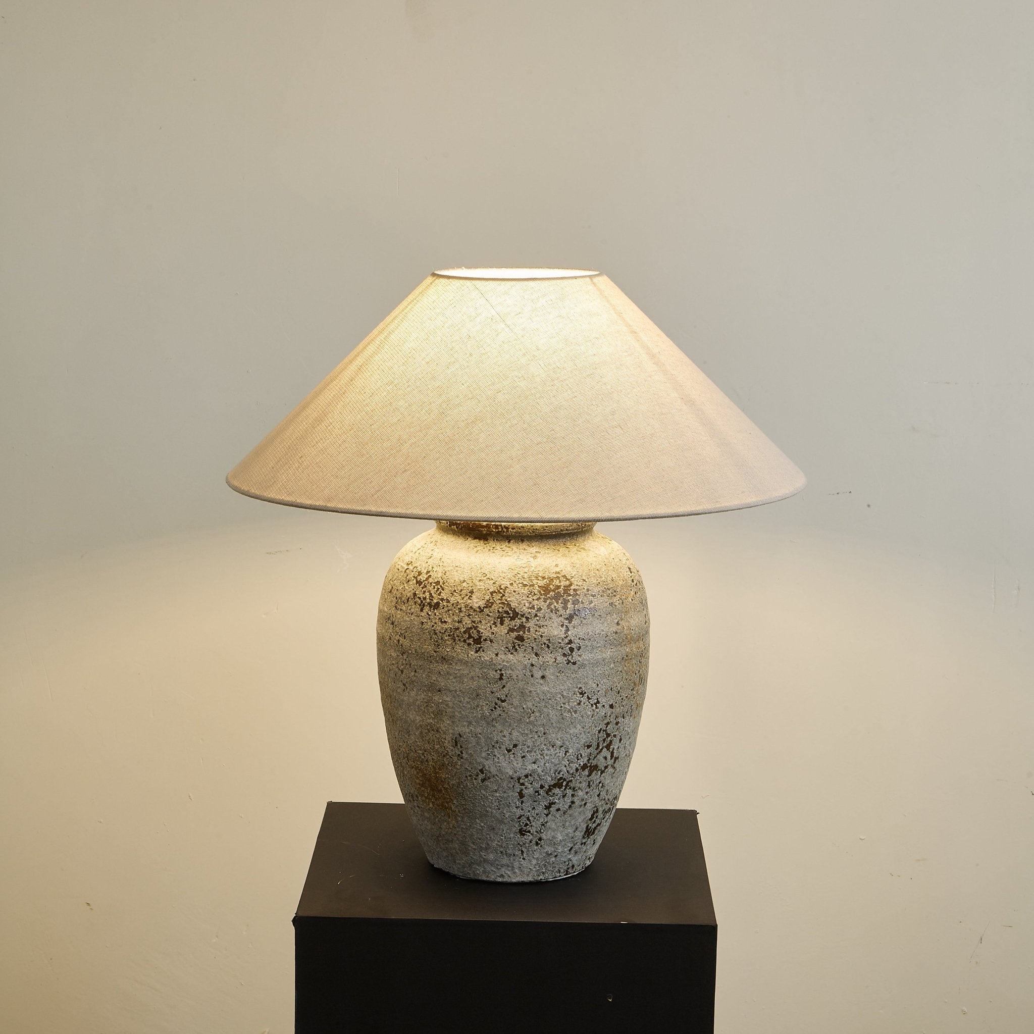 tavira-aged-stone-table-lamp-anzaz--6