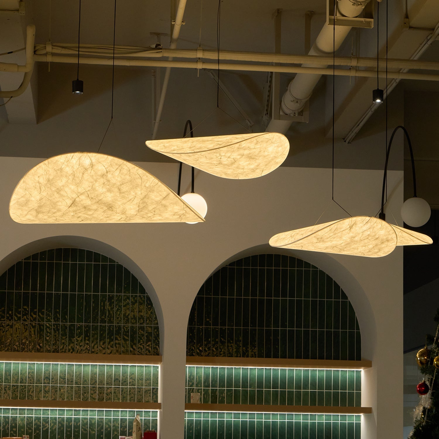 tense-pendant-light-anzaz--160
