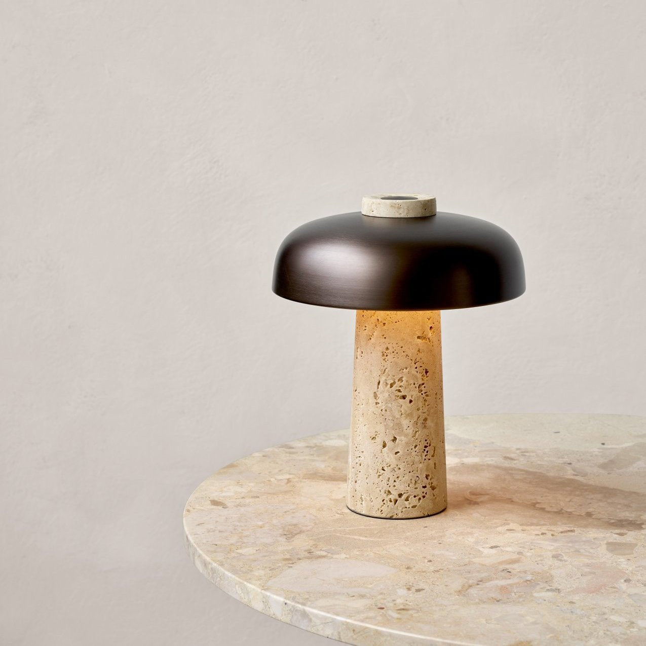 terra-dome-table-lamp-anzaz-Yellow Travertine & Black-4