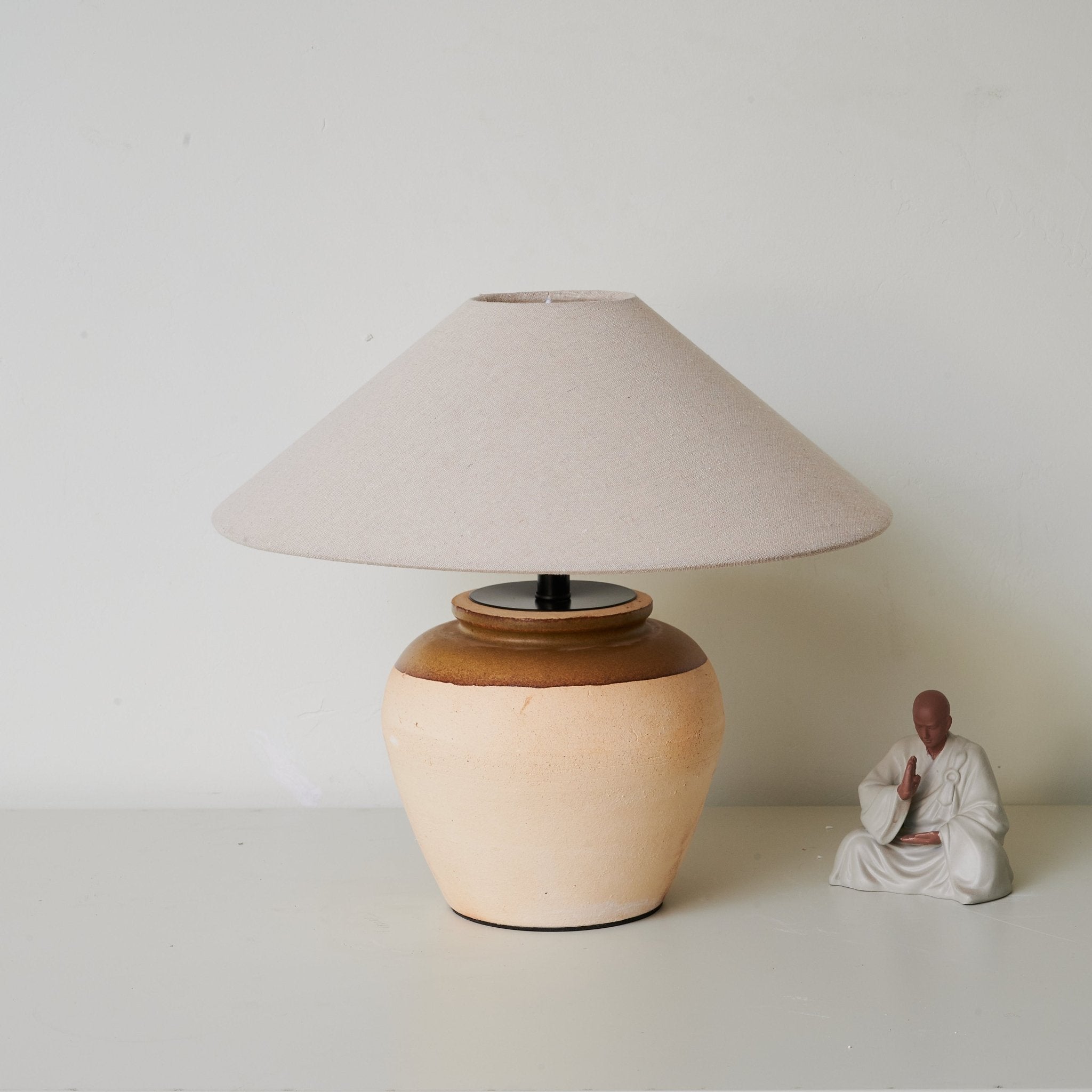 terra-glow-table-lamp-anzaz-Beige & White-3