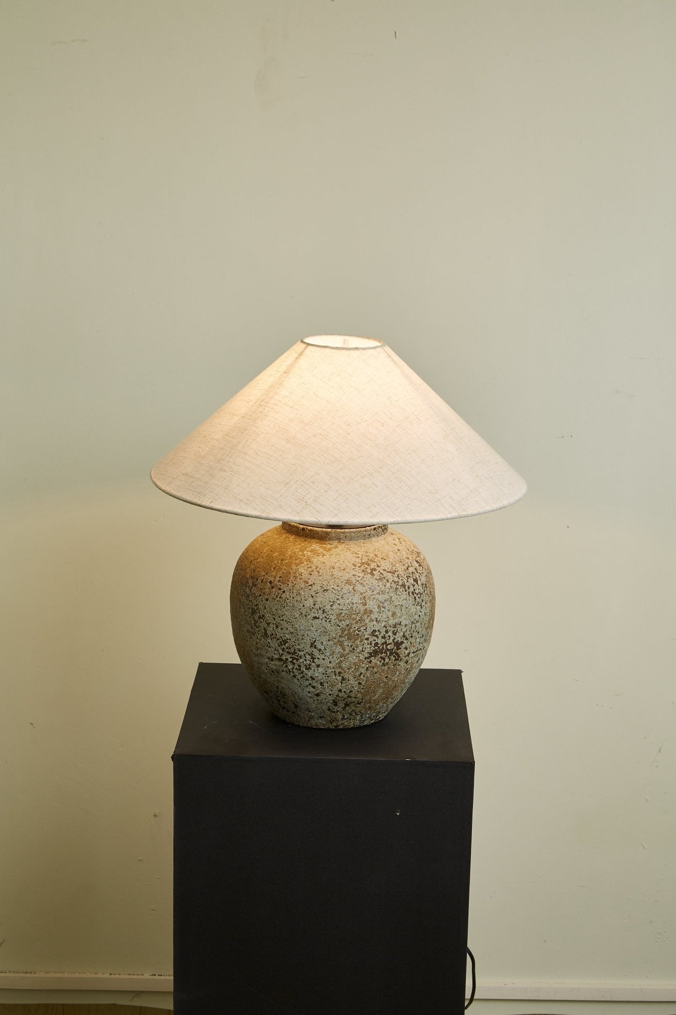 terra-vessel-table-lamp-anzaz--10