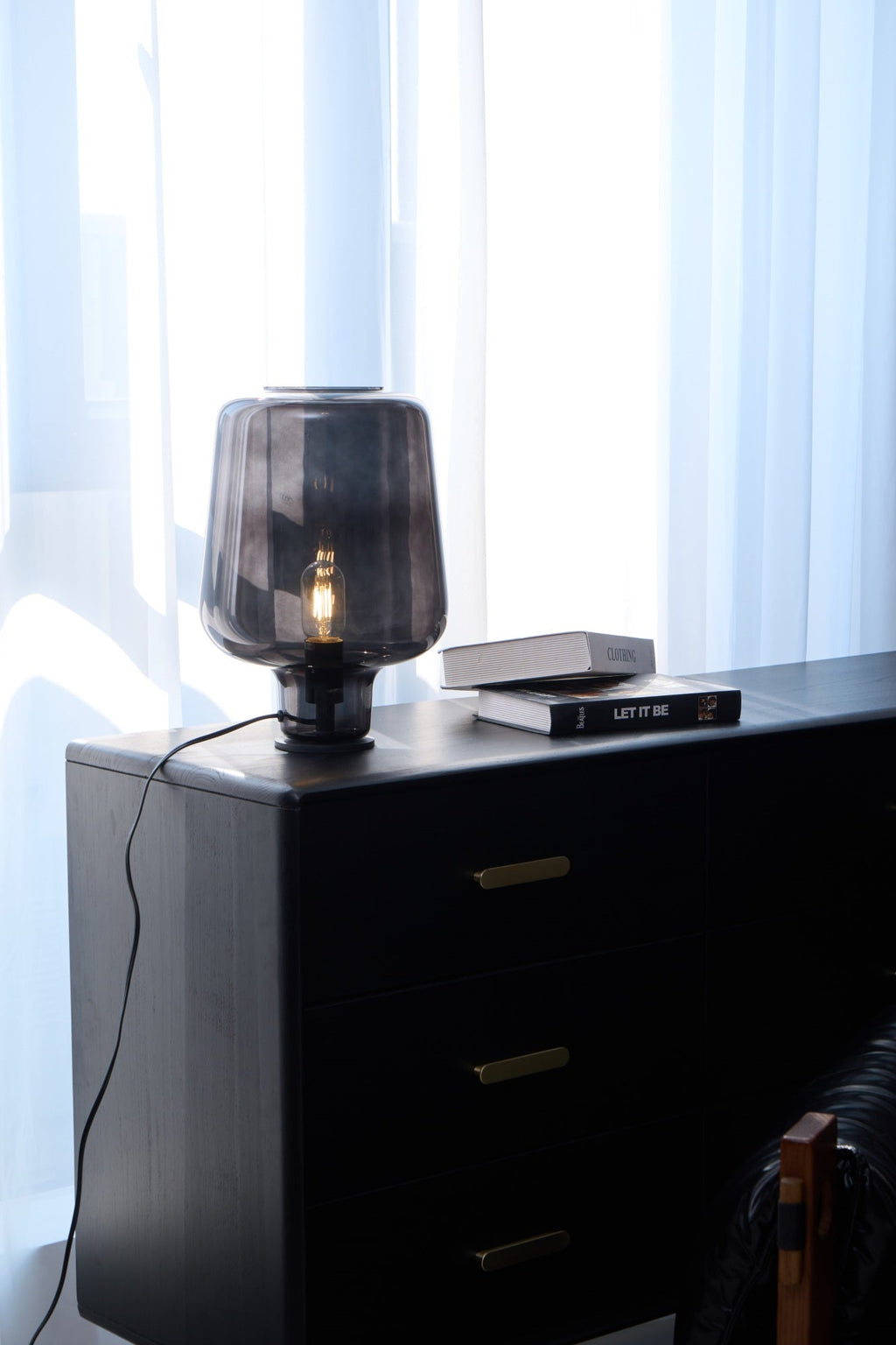 teutonic-glass-table-lamp-anzaz--34