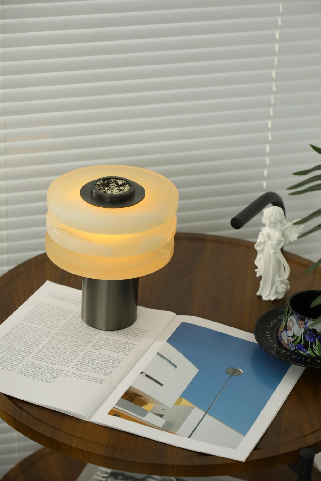 tiered-obelisk-alabaster-table-lamp-anzaz--12