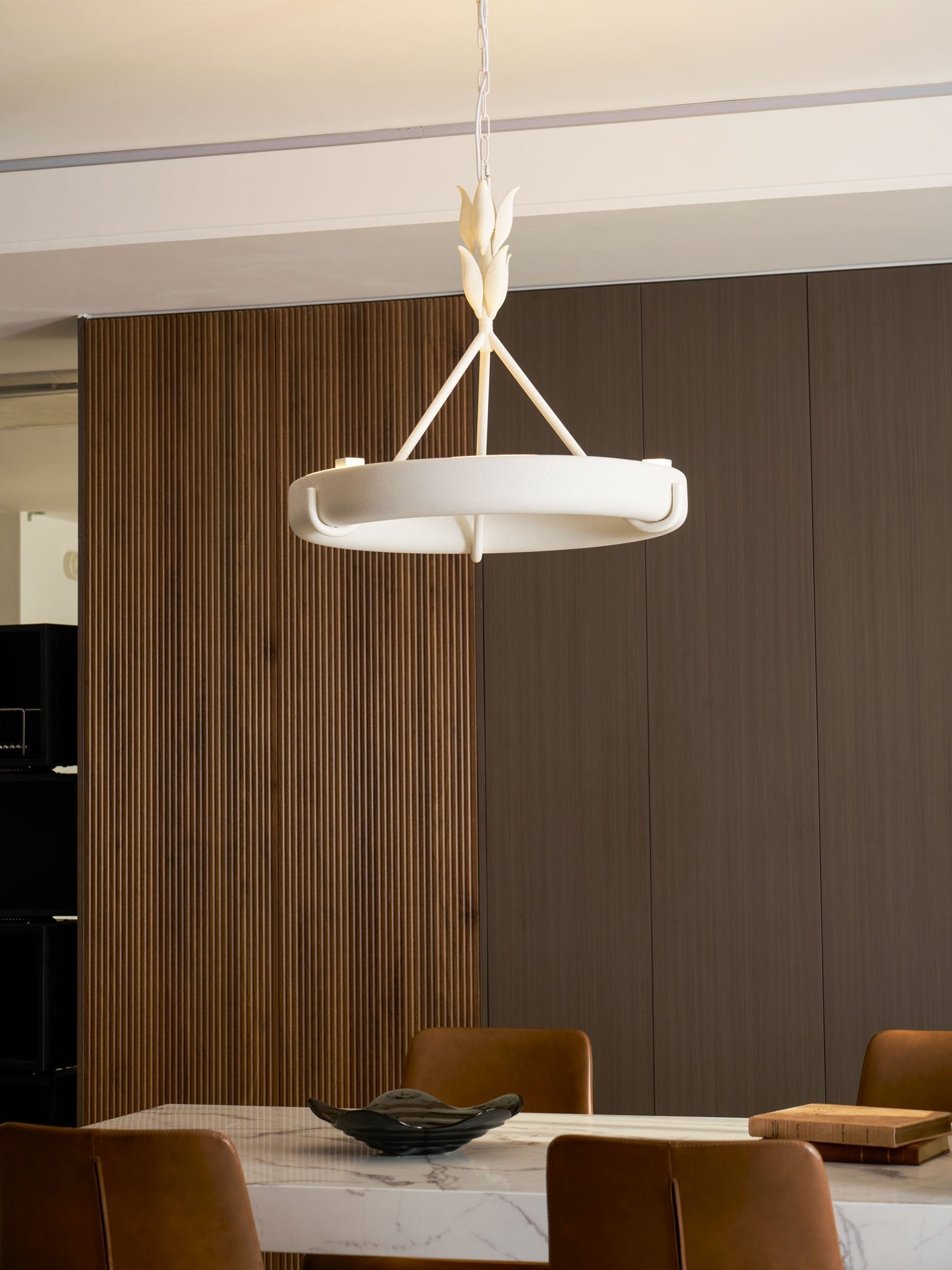 alta-plaster-chandelier-anzaz--78