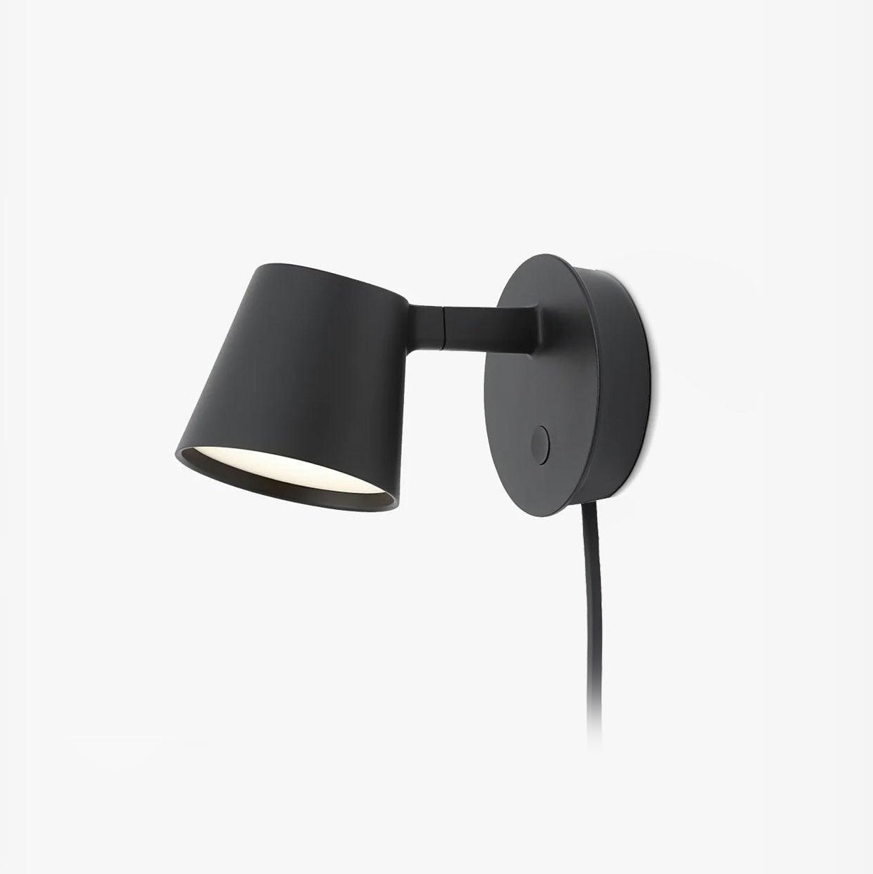 tip-plug-in-wall-lamp-anzaz-Black & Warm Light-1