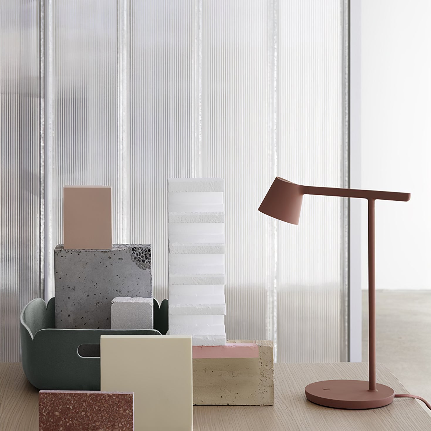 tip-table-lamp-anzaz--80