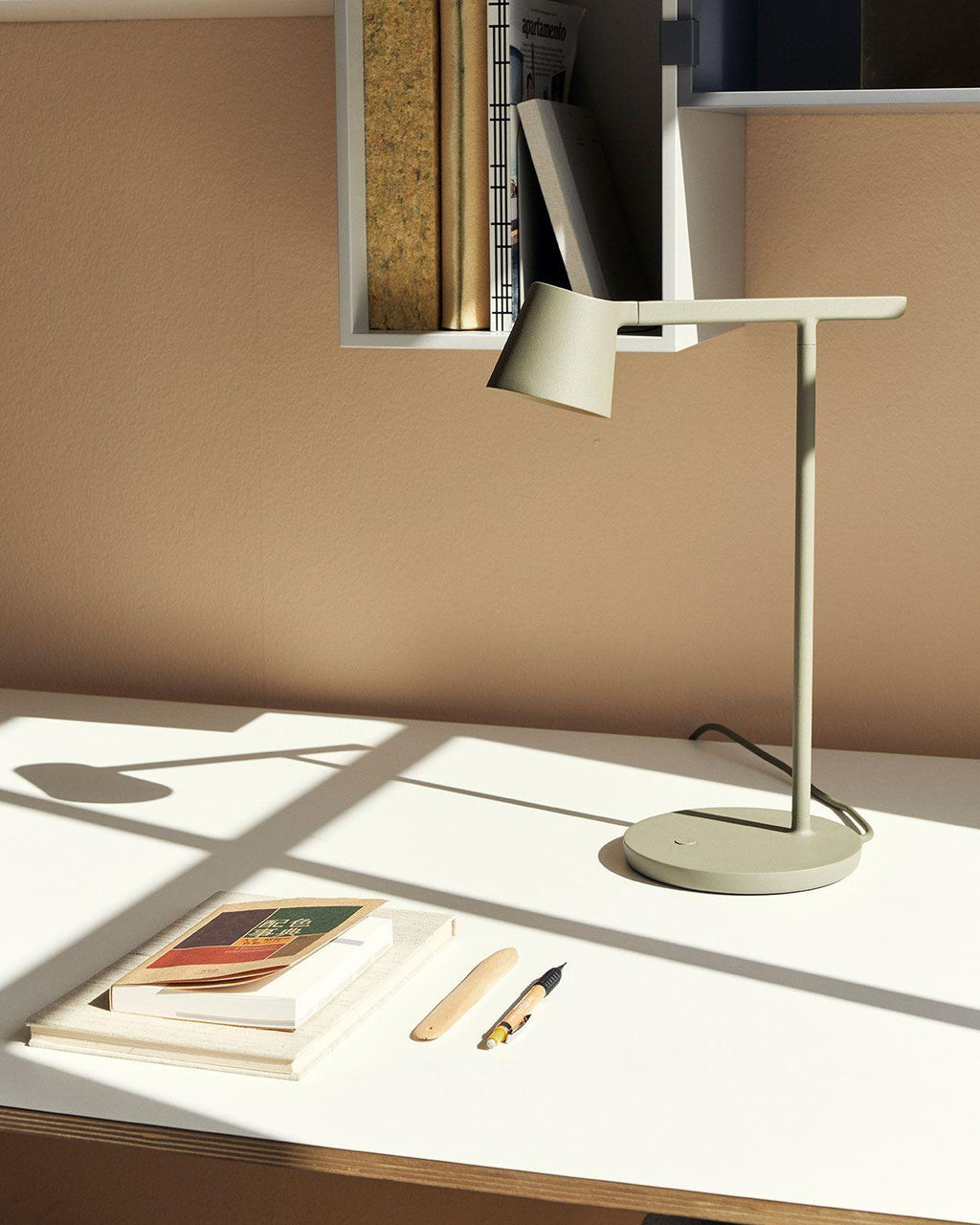 tip-table-lamp-anzaz--42