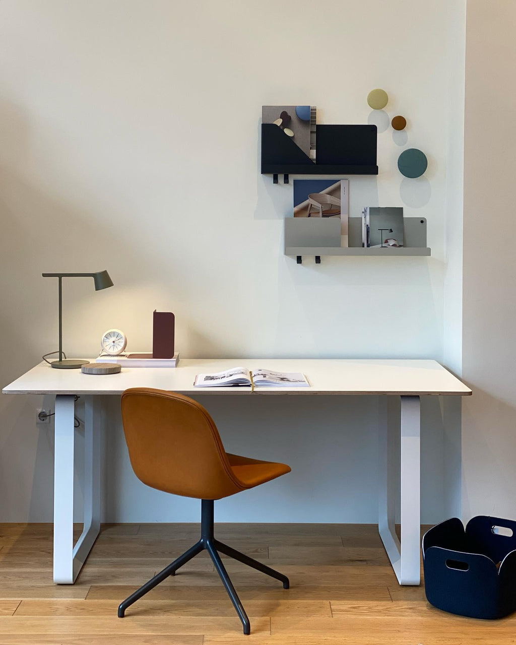 tip-table-lamp-anzaz--49