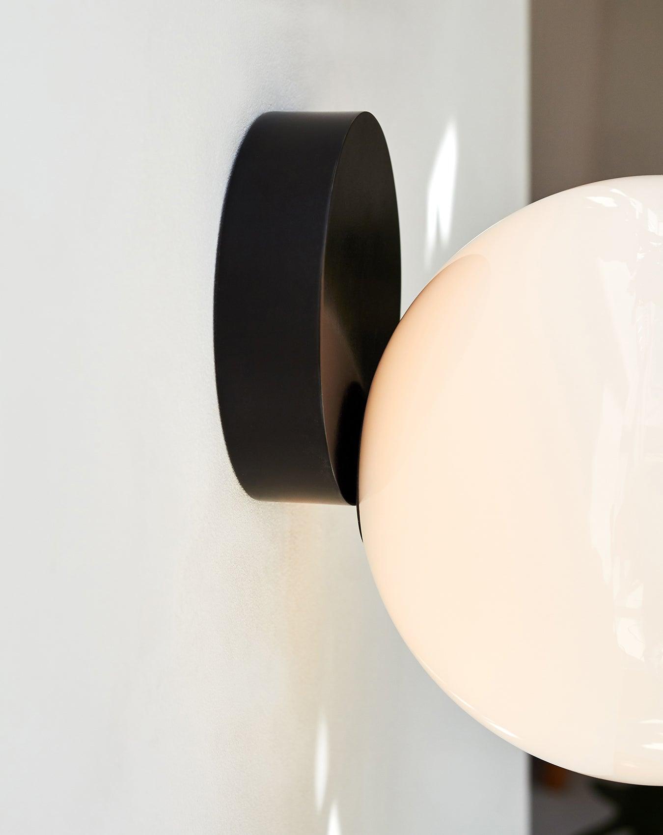 tip-of-the-tongue-wall-lamp-anzaz--15