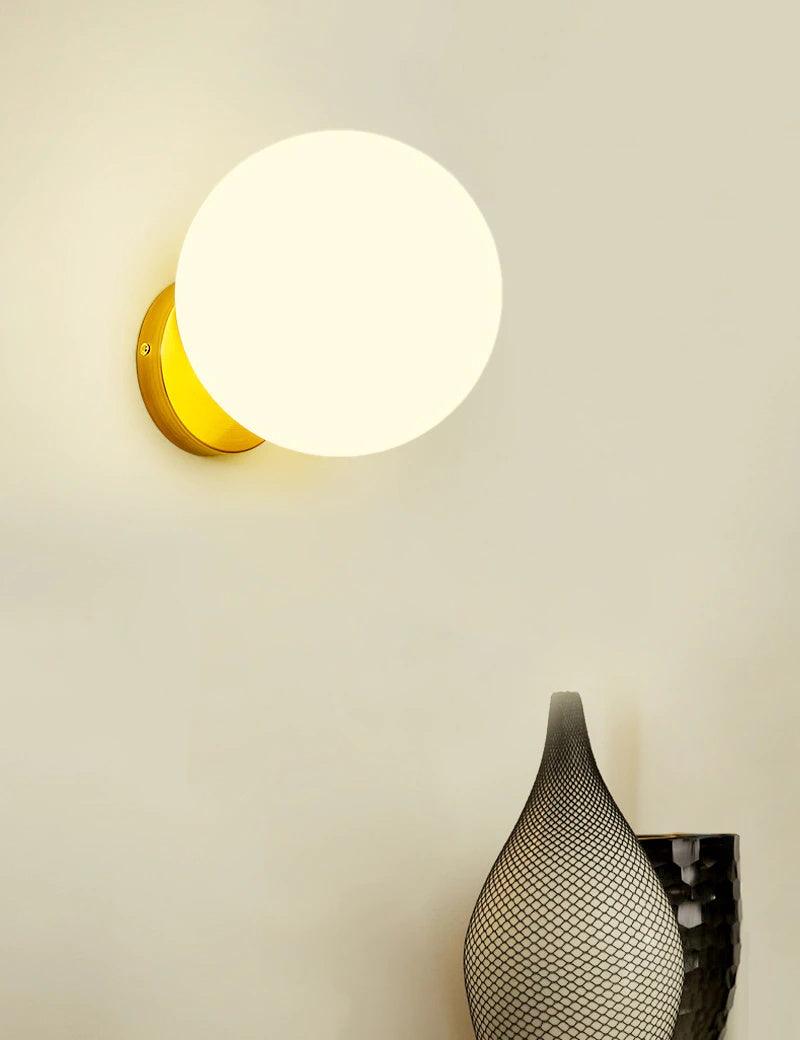 tip-of-the-tongue-wall-lamp-anzaz--19