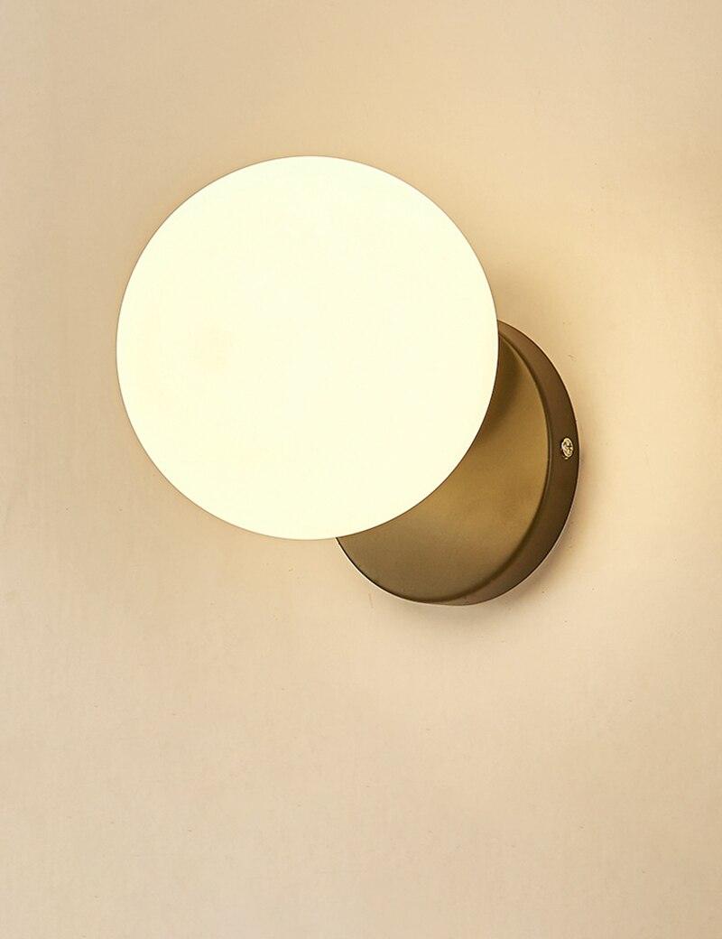 tip-of-the-tongue-wall-lamp-anzaz--8
