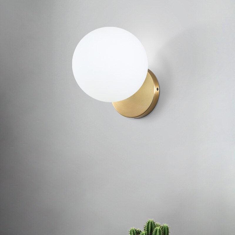 tip-of-the-tongue-wall-lamp-anzaz--4