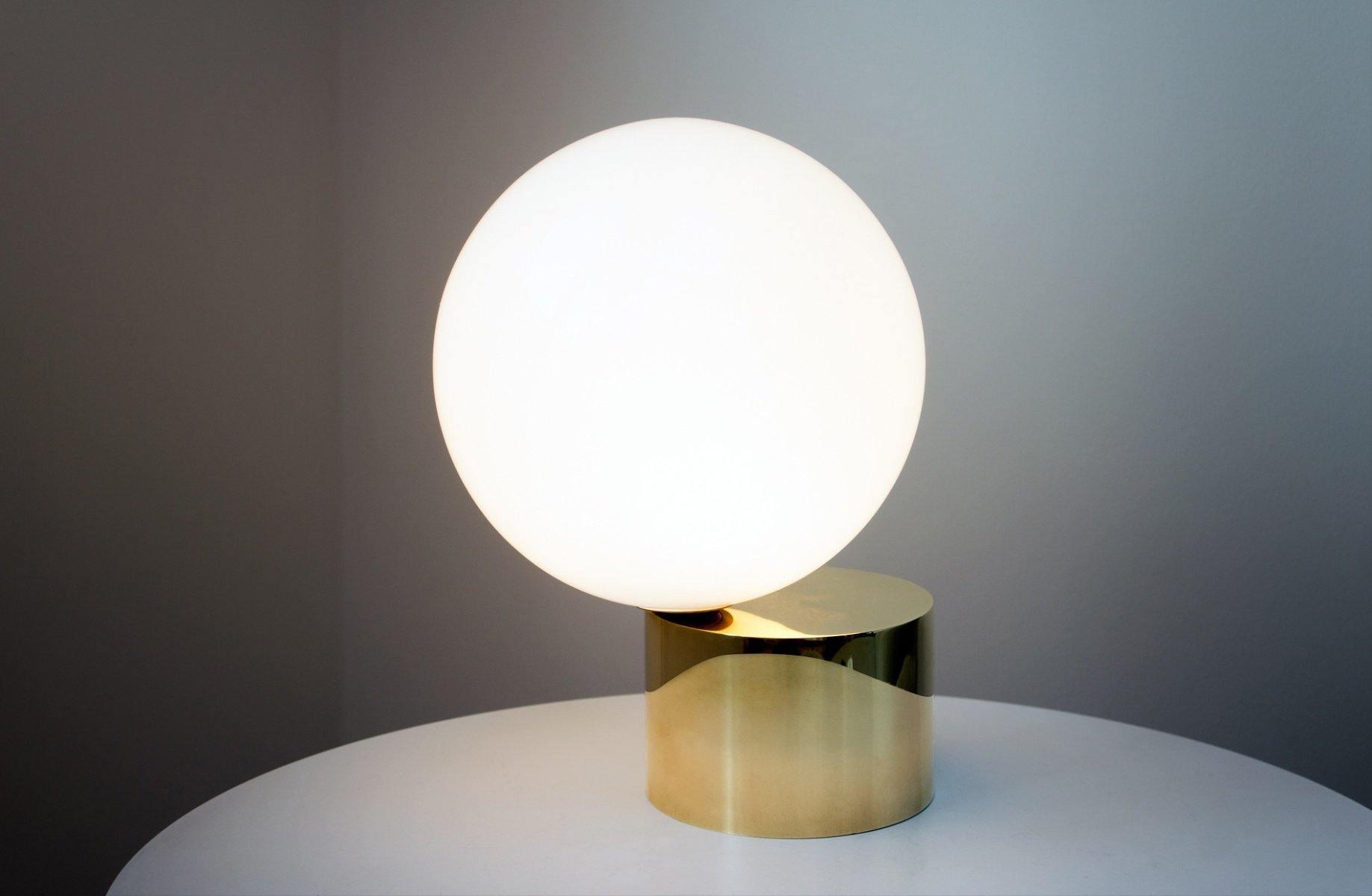 tip-of-the-tongue-table-lamp-anzaz--37