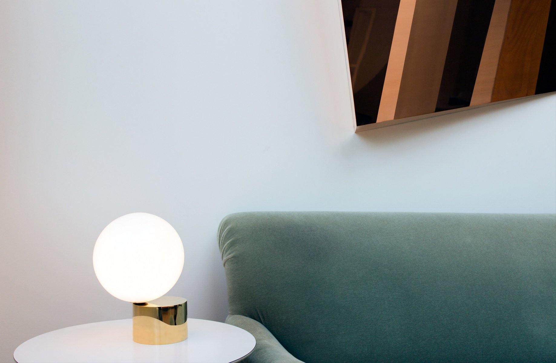 tip-of-the-tongue-table-lamp-anzaz--9