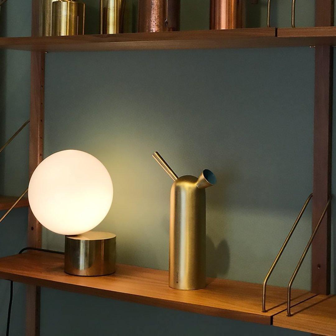tip-of-the-tongue-table-lamp-anzaz--6
