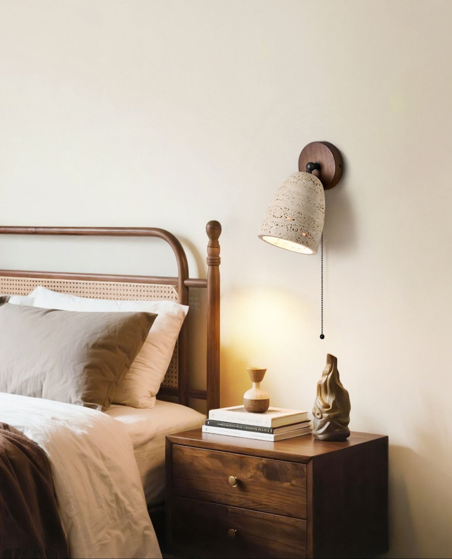 travertine-pivoting-sconce-anzaz--5