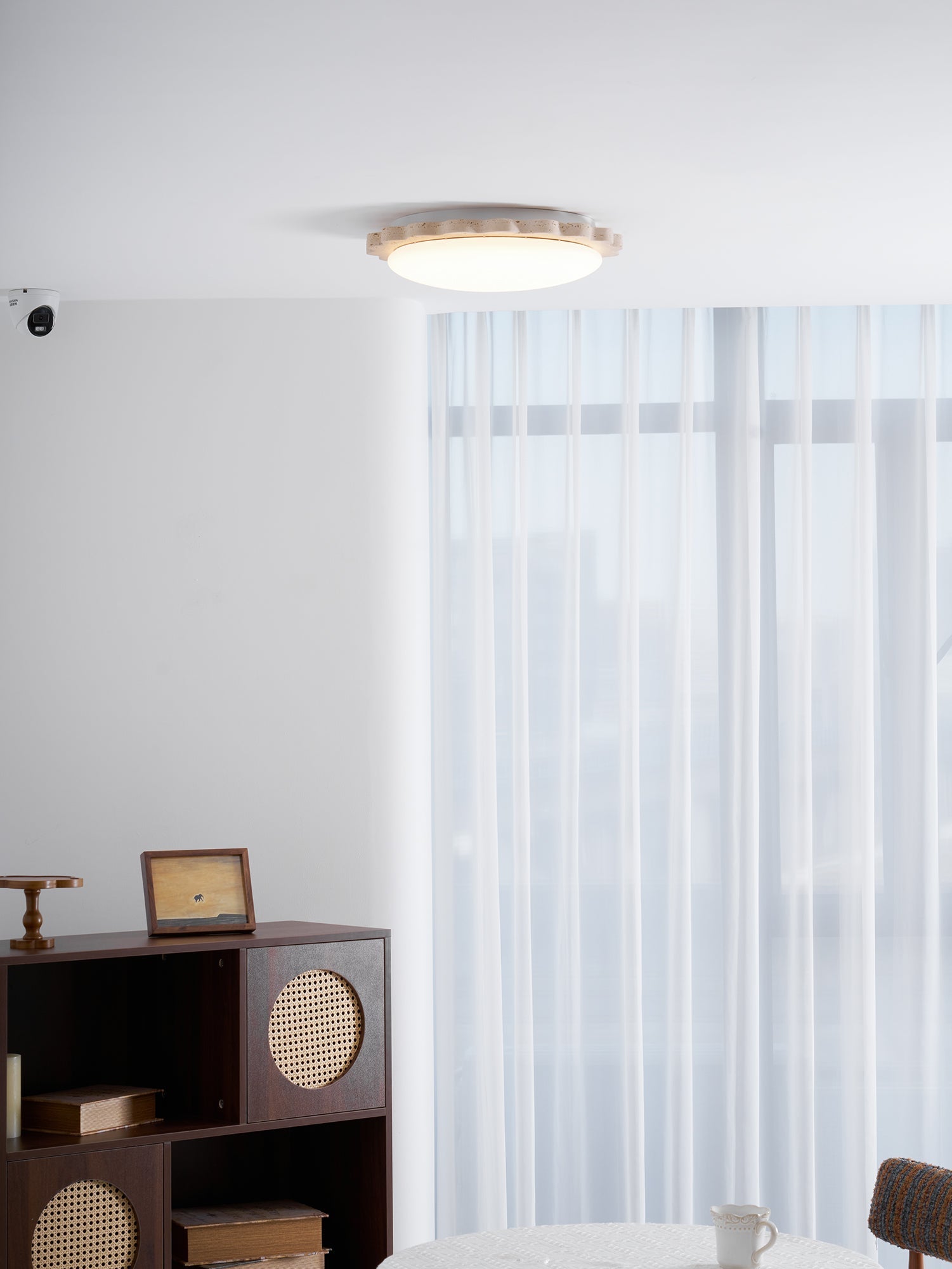 travertine-scallop-edge-ceiling-light-anzaz--28