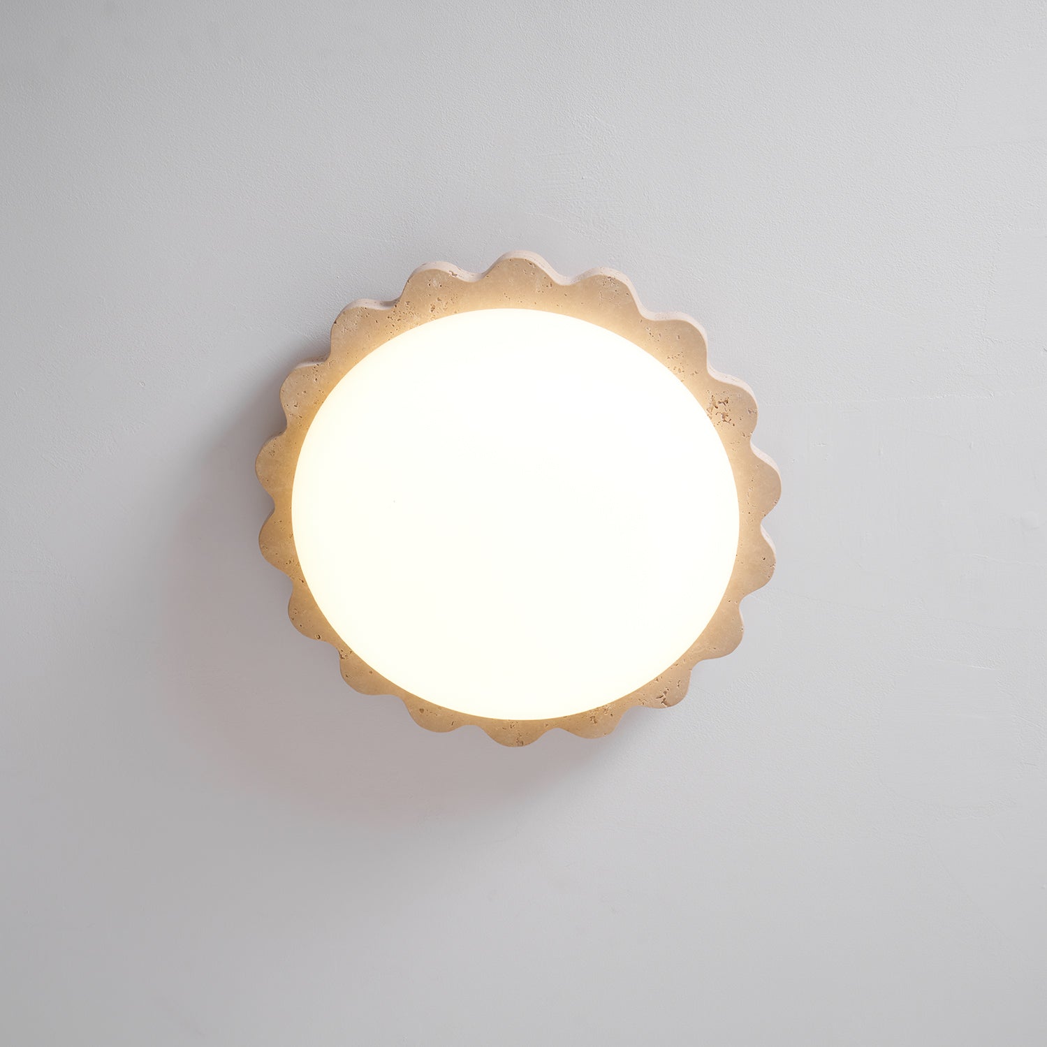 travertine-scallop-edge-ceiling-light-anzaz--24