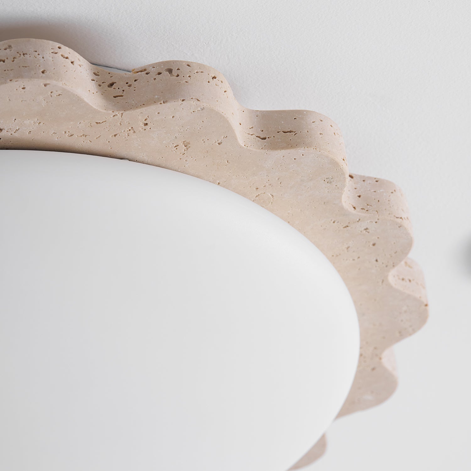 travertine-scallop-edge-ceiling-light-anzaz--29