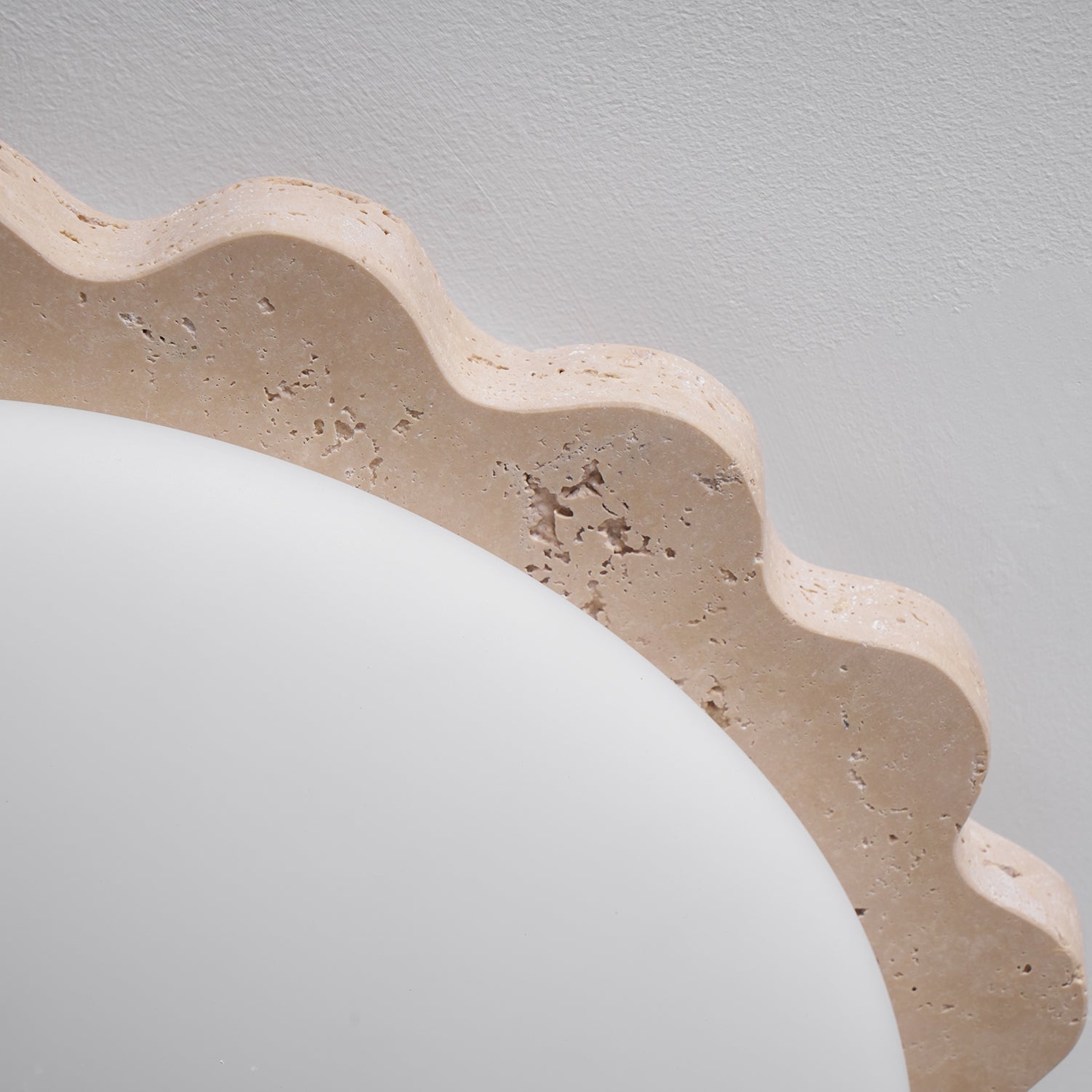 travertine-scallop-edge-ceiling-light-anzaz--32