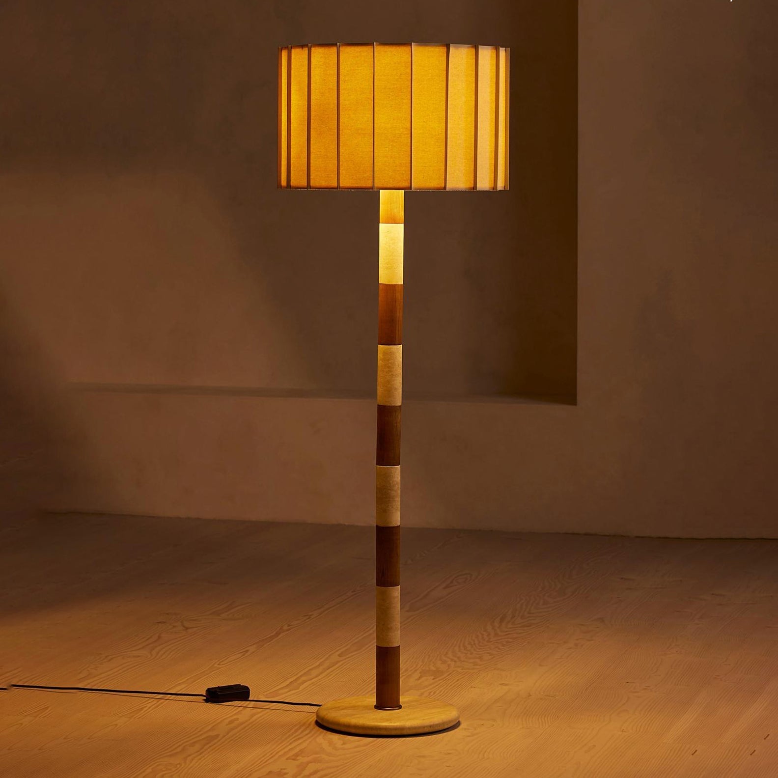 travertine-striped-floor-lamp-anzaz-Yellow Travertine & Red Travertine & Beige-4