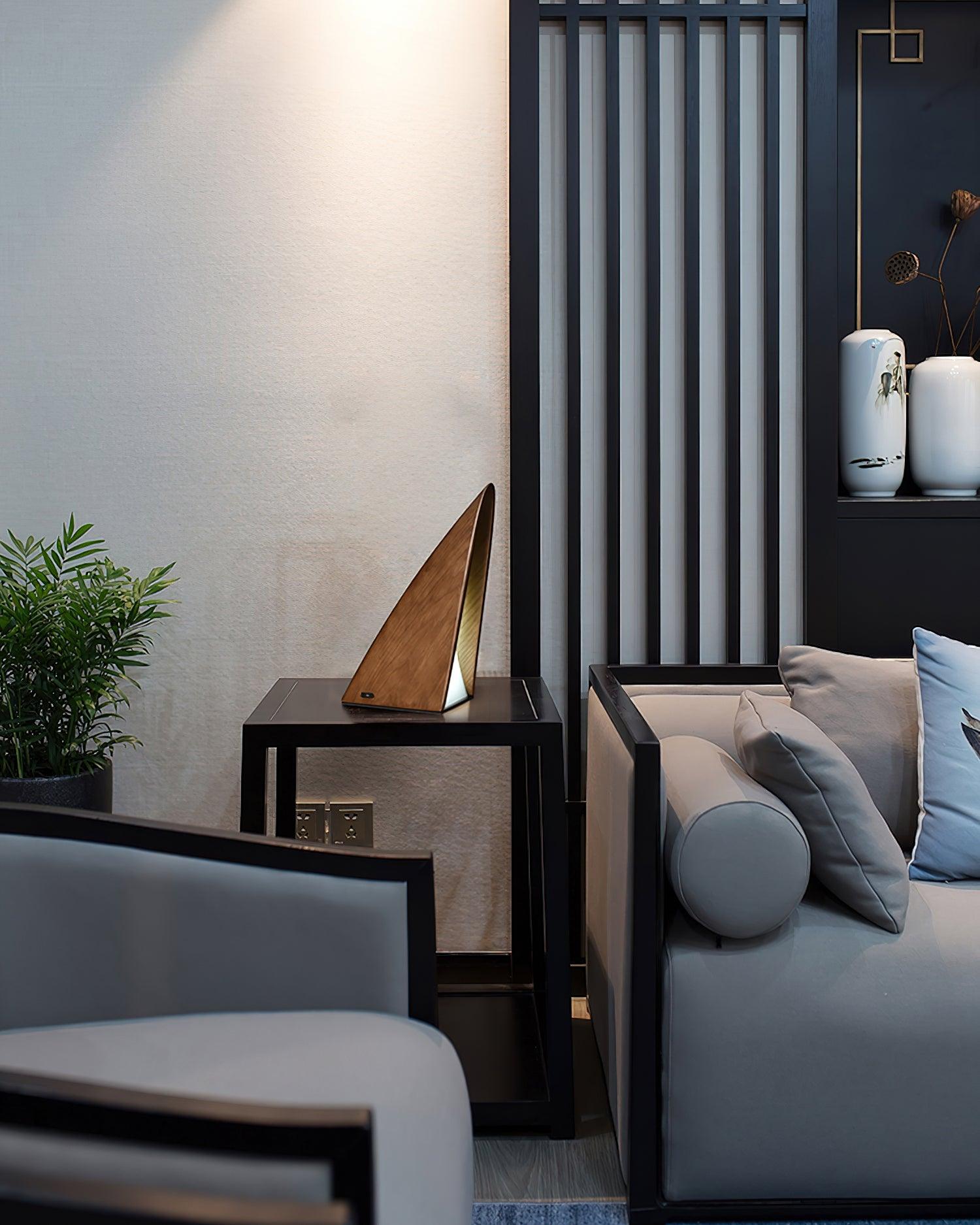 triangular-built-in-battery-table-lamp-anzaz--5