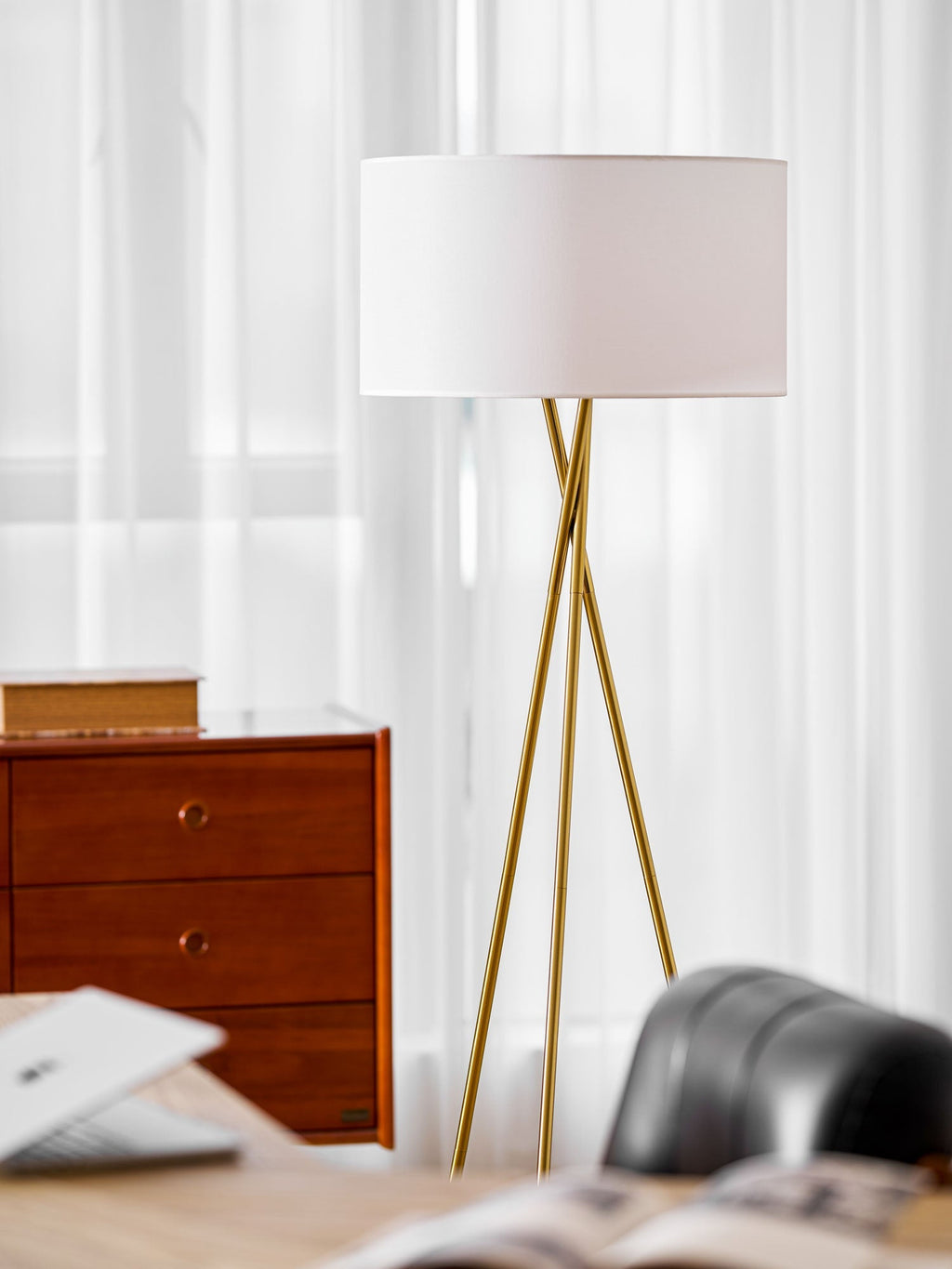 tripod-grace-floor-lamp-anzaz--16