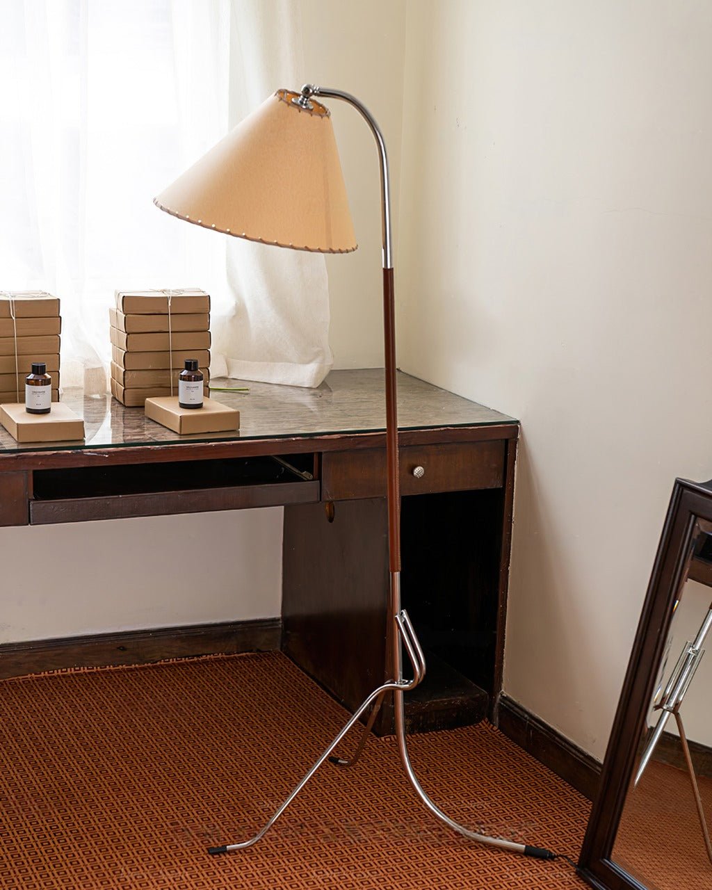 tripod-arc-floor-lamp-anzaz-Walnut Color & Chrome-3