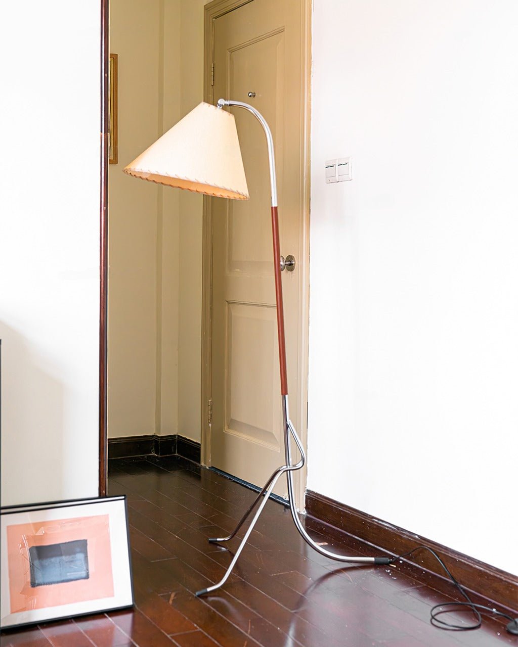 tripod-arc-floor-lamp-anzaz-Walnut Color & Chrome-4