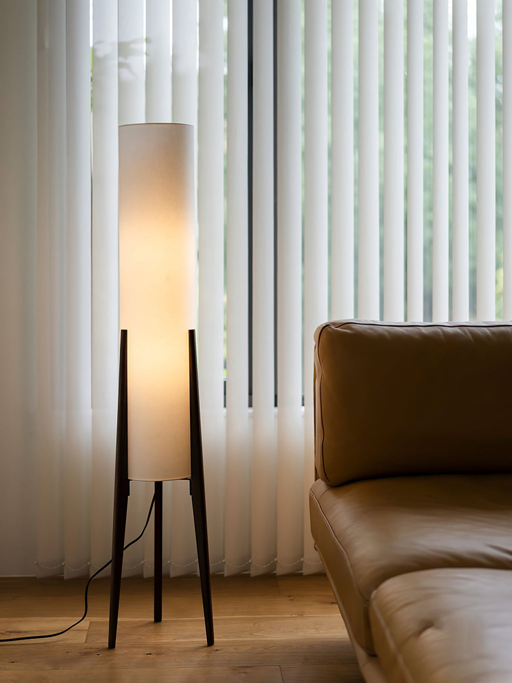 tripod-walnut-floor-lamp-anzaz--9