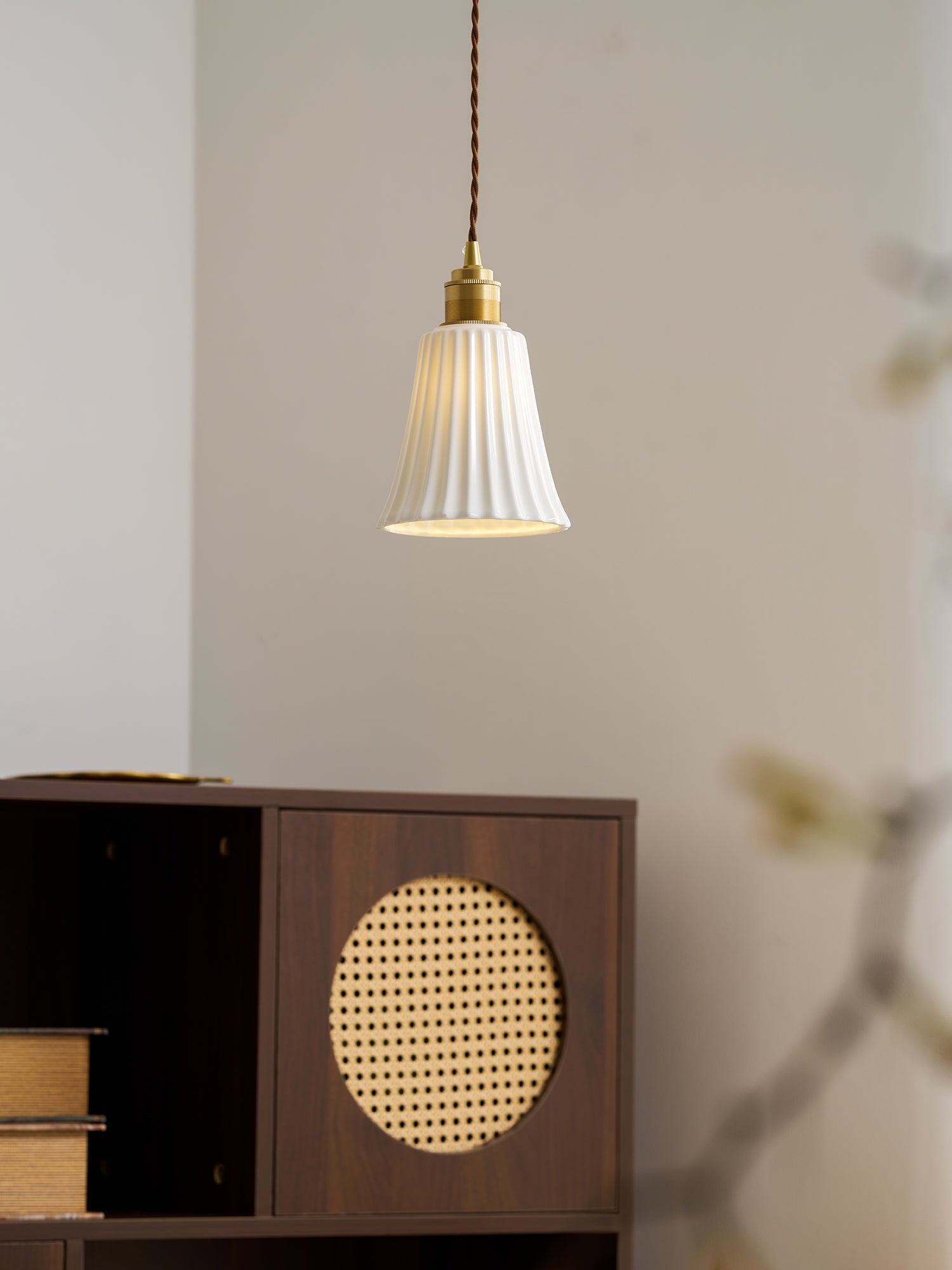 trumpet-ceramic-pendant-light-anzaz--59