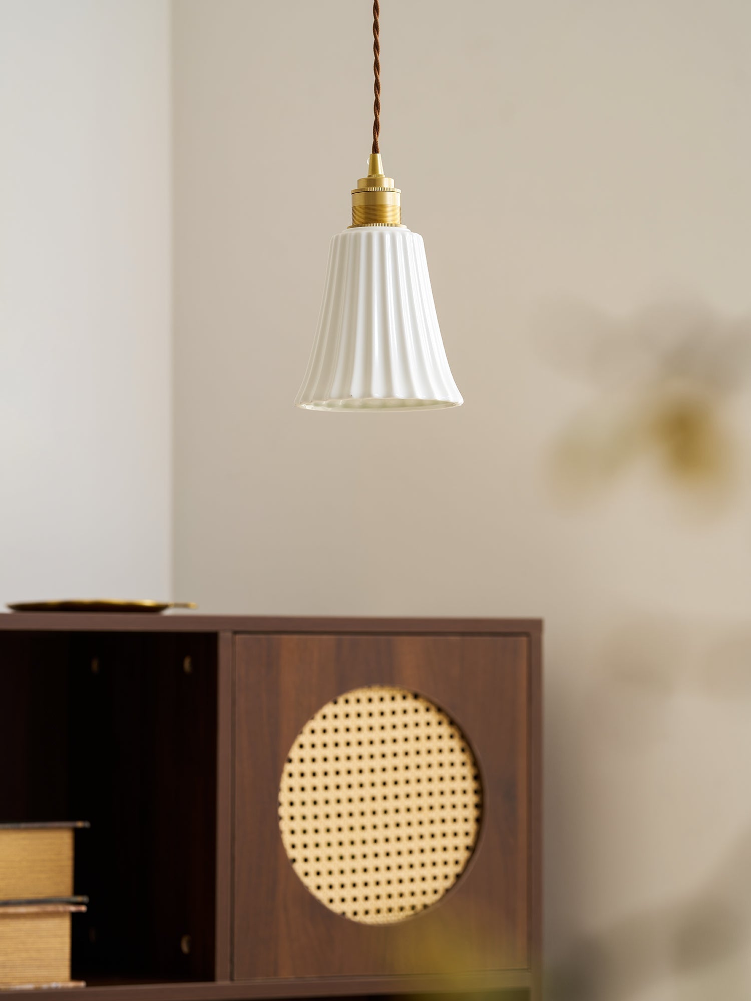 trumpet-ceramic-pendant-light-anzaz--40