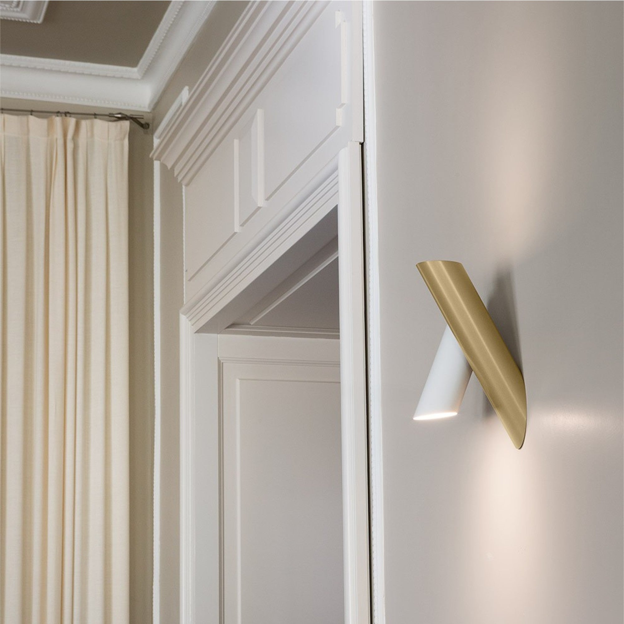 tubes-wall-light-anzaz-White+Black-2