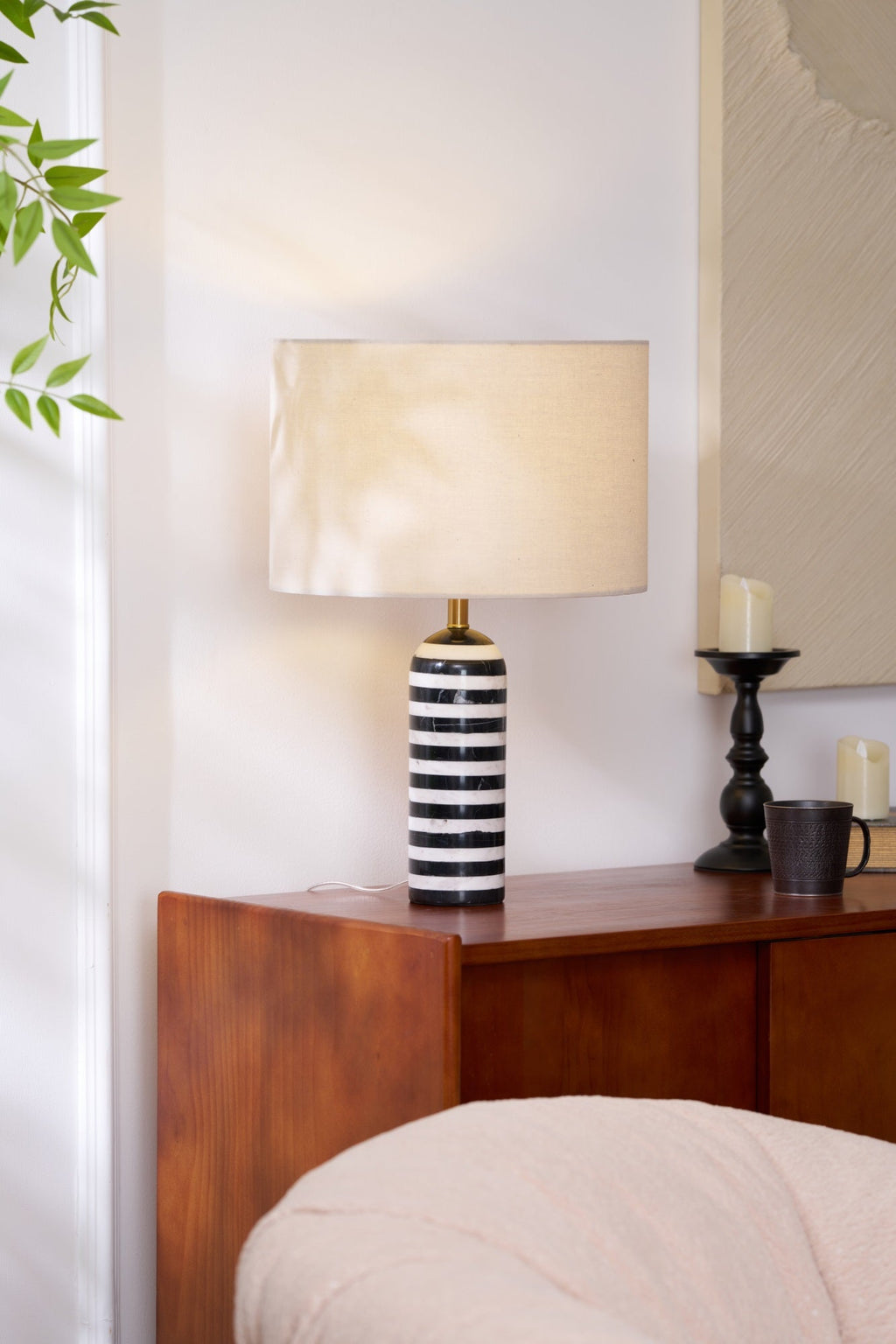 tuxedo-marble-table-lamp-anzaz--29