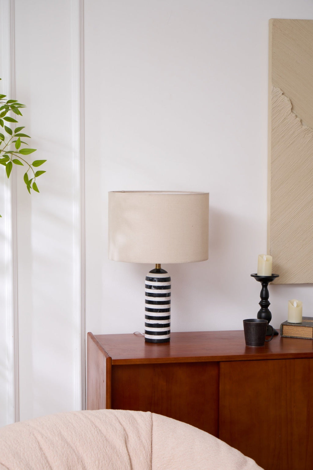 tuxedo-marble-table-lamp-anzaz--32
