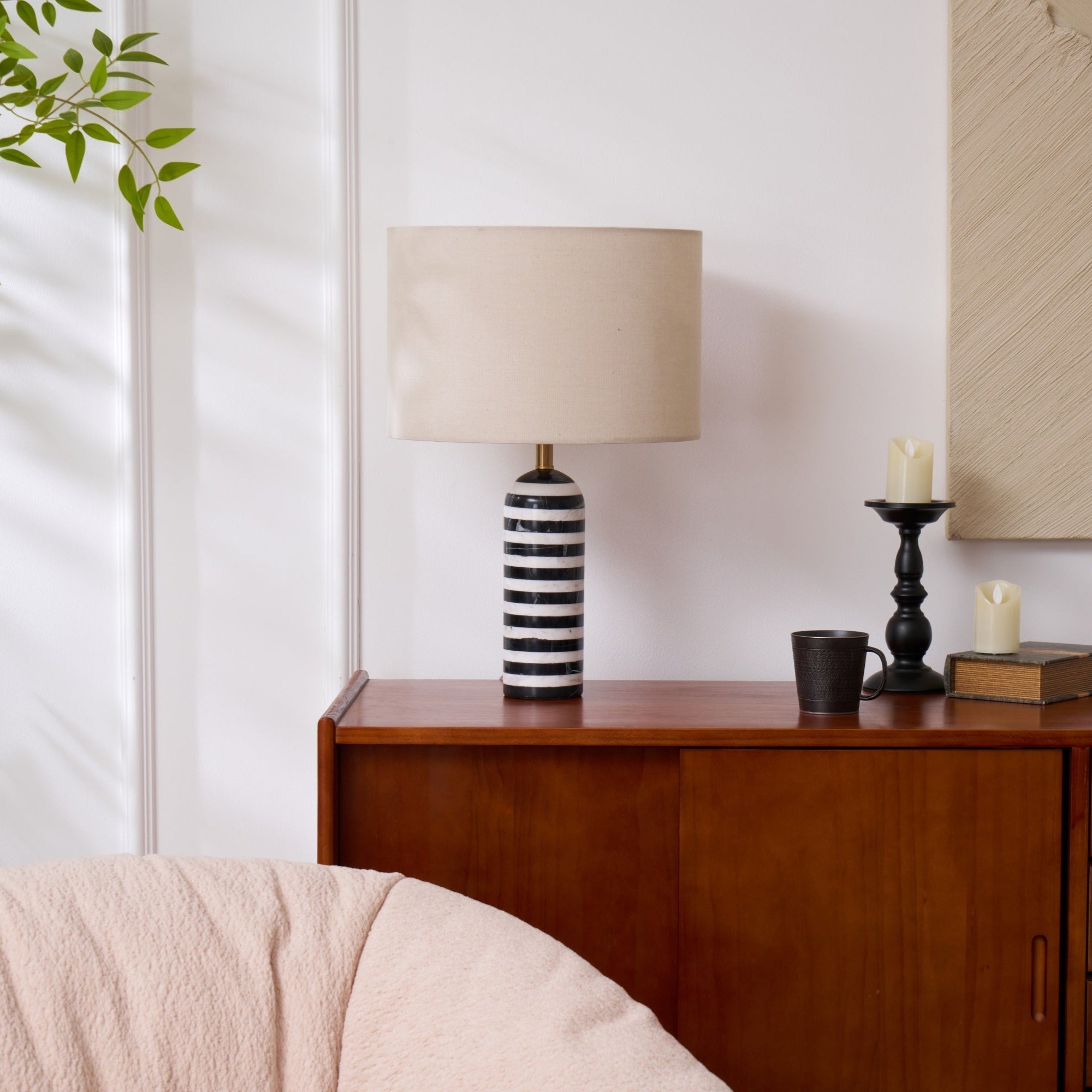 tuxedo-marble-table-lamp-anzaz--7